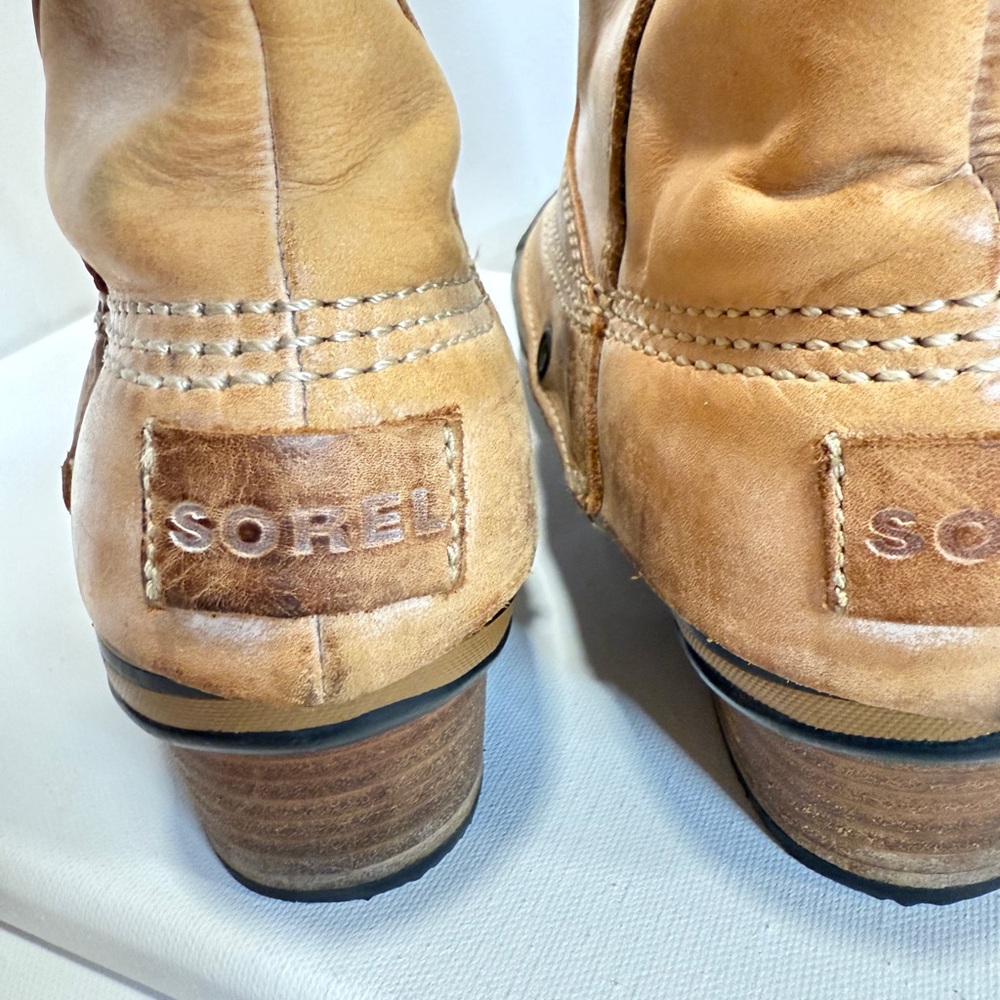 Sorel Tan and Black Winter Boots - Picture 6 of 7